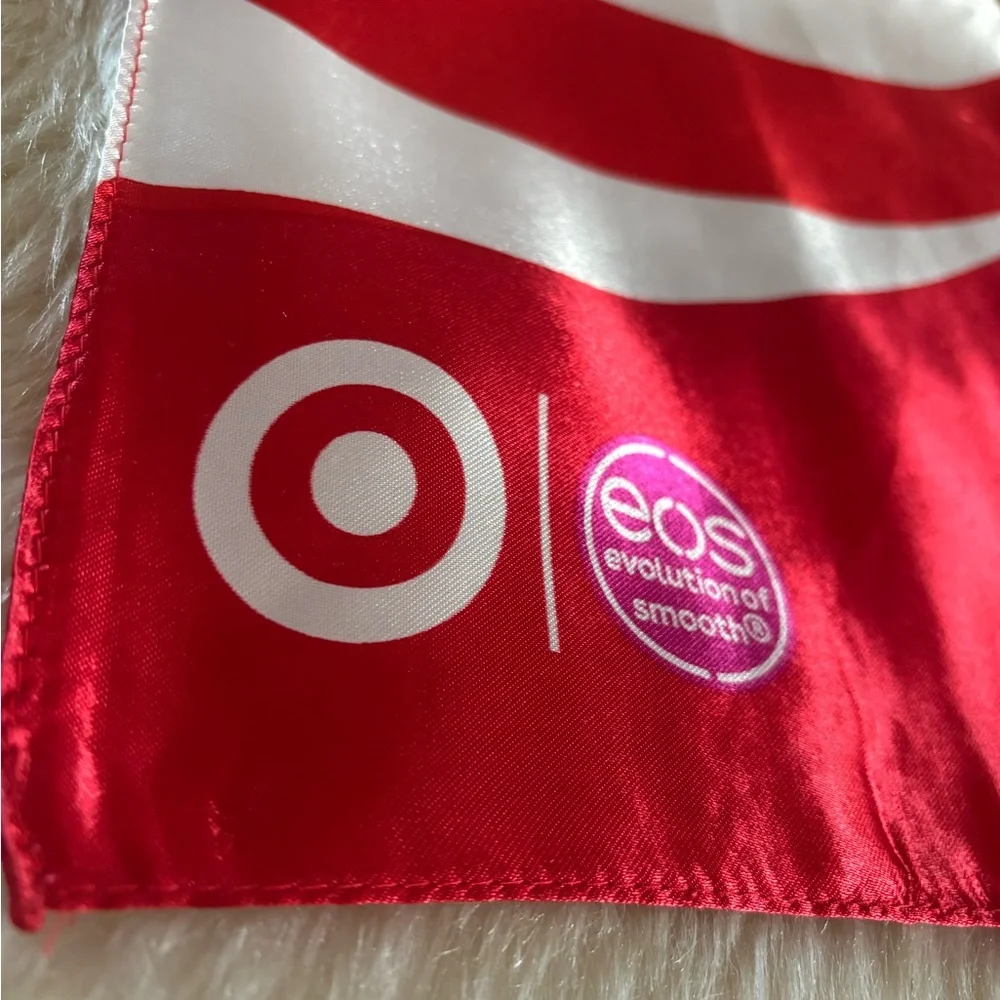 eos Red and White Swirl Scarf - Picture 4 of 5
